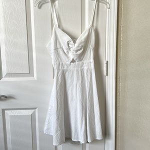 SHEIN, white aline dress with adjustable straps and a tie in the back, size m